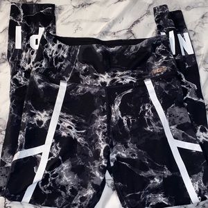 PINK VS ultimate leggings